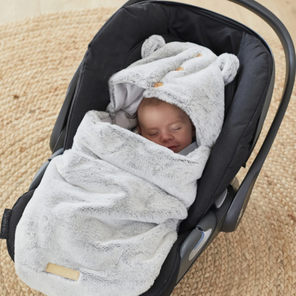 Nid D'ange Gris Clair Fausse Fourrure 4 Nid D'ange Gris Clair Fausse Fourrure – Image 2