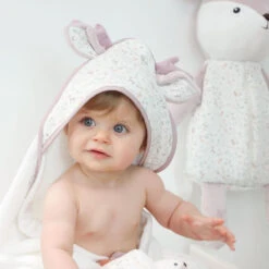 Cape De Bain 75x75 Cm Avec Gant Lilas -Produits Pour Bébé dv080033792 2