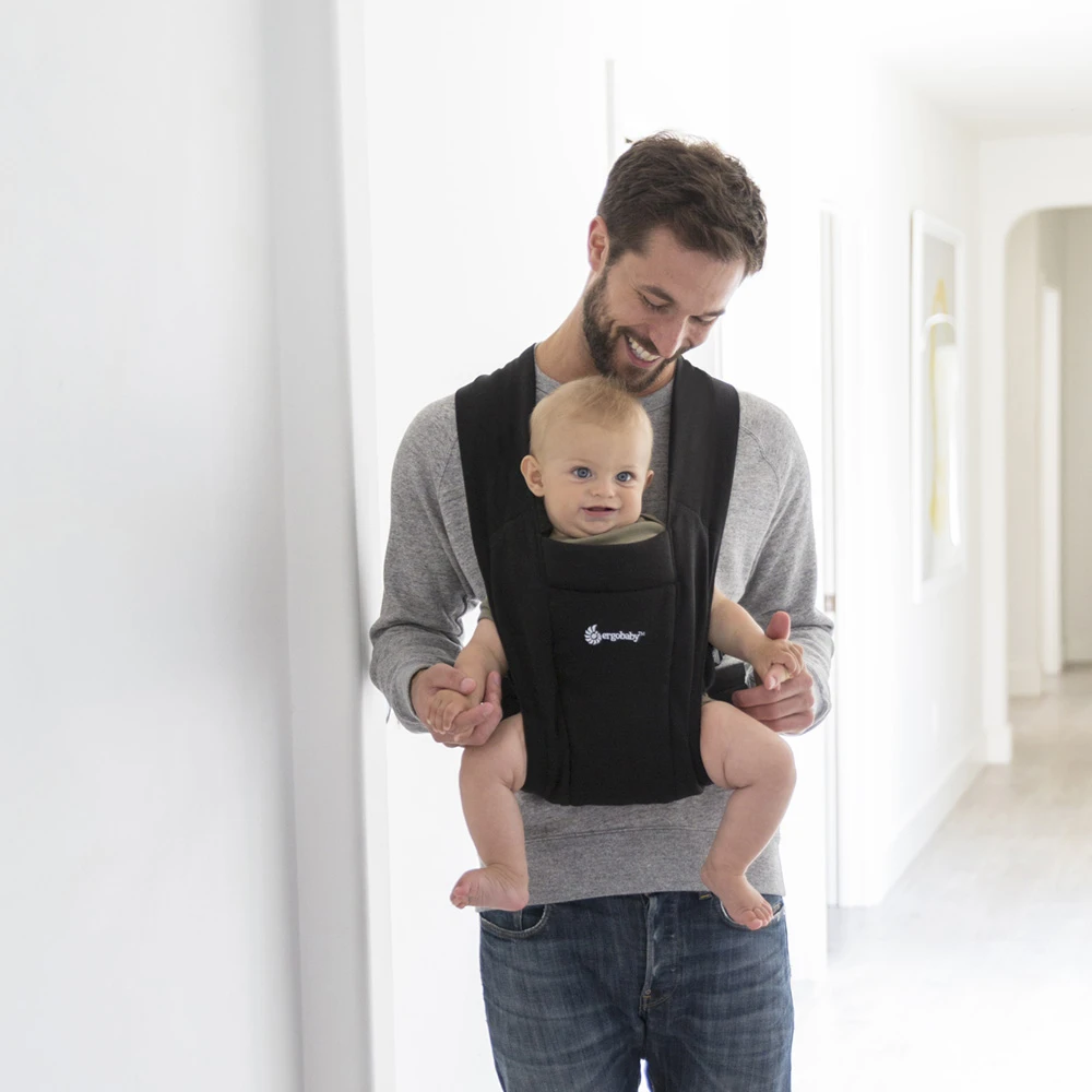 Ergobaby Porte-bébé Embrace Noir Intense 17 Ergobaby Porte-bébé Embrace Noir Intense – Image 15