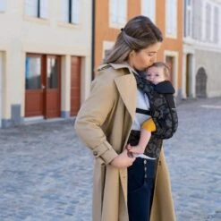 Ergobaby Adapt Soft Flex Mesh-  fleurs Noires -Produits Pour Bébé er046106458 2