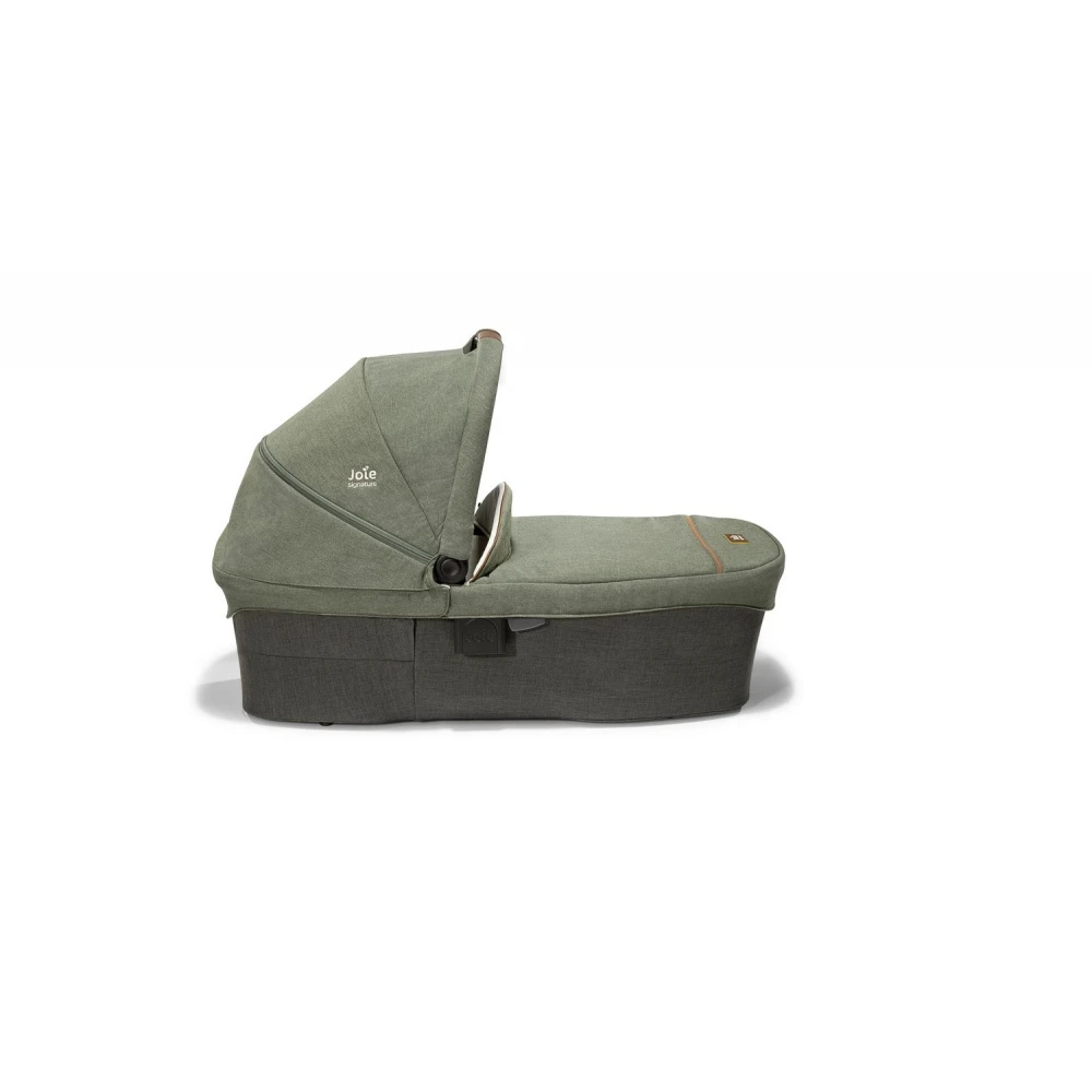 Joie Pack Trio Poussette Finiti Signature Pine + Siège Auto I-snug 2 Laurel + Nacelle Ramble Signature Xl Pine 18 Joie Pack Trio Poussette Finiti Signature Pine + Siège Auto I-snug 2 Laurel + Nacelle Ramble Signature Xl Pine – Image 16