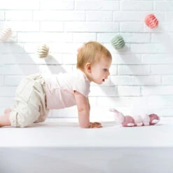 NATTOU Jouet D'éveil Bébé D'activité Chenille Rose -Produits Pour Bébé jo083377152 2