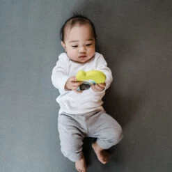 Gant De Dentition En Silicone Souple Glüv Lime 11 Gant De Dentition En Silicone Souple Glüv Lime -Produits Pour Bébé lu061187640 1