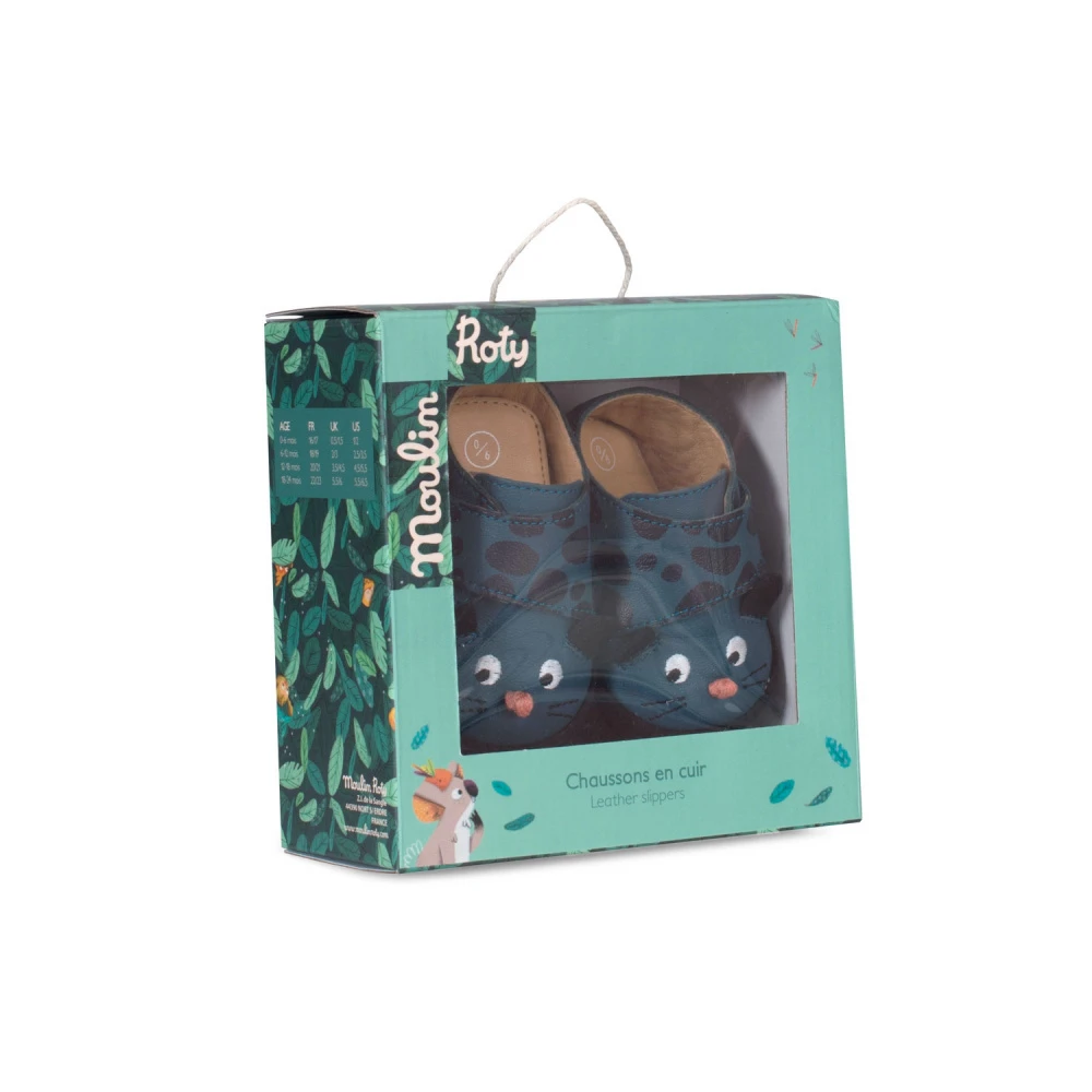 Moulin Roty Chaussons Cuir Bébé 6-12 Mois Bleu Dans La Jungle 4 Moulin Roty Chaussons Cuir Bébé 6-12 Mois Bleu Dans La Jungle – Image 2