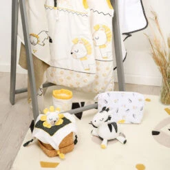 Doudou Mouchoir Pluche Et Pompon -Produits Pour Bébé st08341921 4