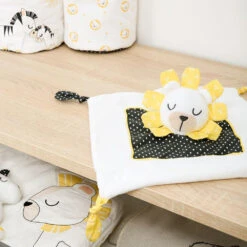 Doudou Mouchoir Pluche Et Pompon -Produits Pour Bébé st08341921 5